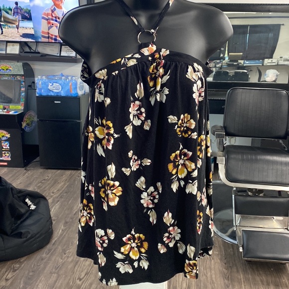 Cute cross neck - Picture 3 of 3